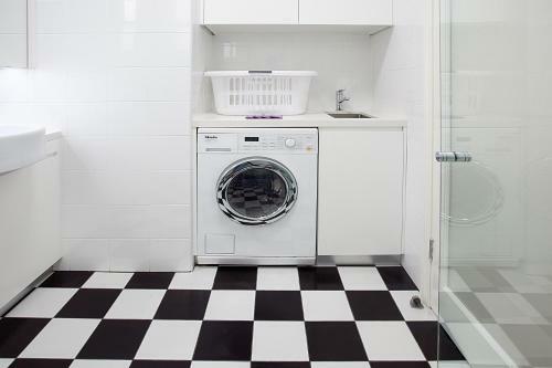 Apartamento Funky Inner West Studio With Patio, 20 Min From Cbd