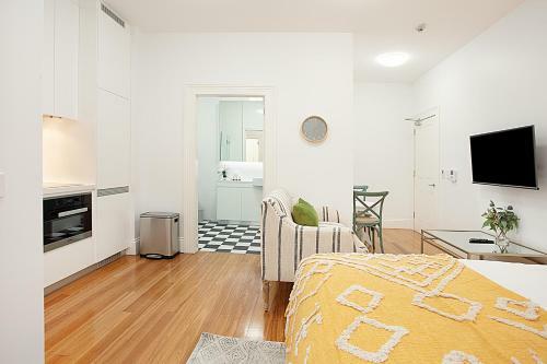 Apartamento Funky Inner West Studio With Patio, 20 Min From Cbd