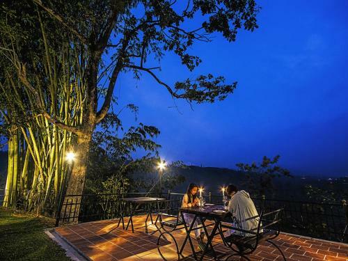 Hotel Mandira Strathdon Bungalow