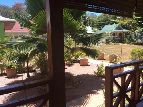 Hostal Benjamine's Holidays