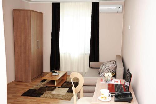 Hostal Garni Hotel Crystal Ice