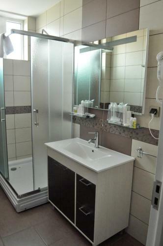 Hotel 018 In
