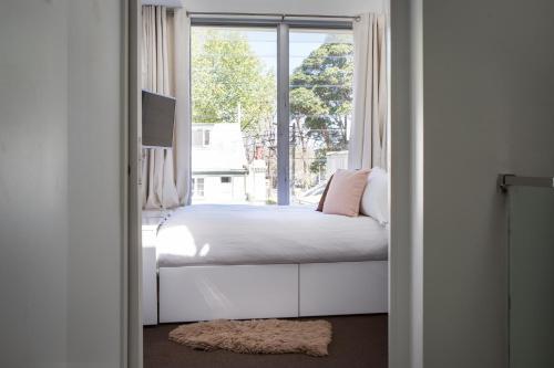 Apartamento Explore Surry Hills From A Chic Inner City Terrace!