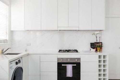 Luxury Escape, In Bellevue Hill Apartment