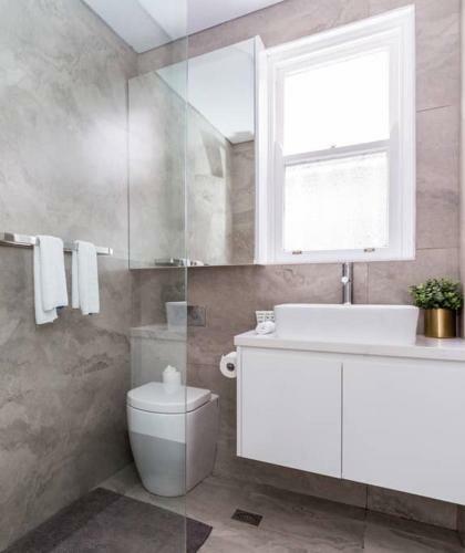 Luxury Escape, In Bellevue Hill Apartment