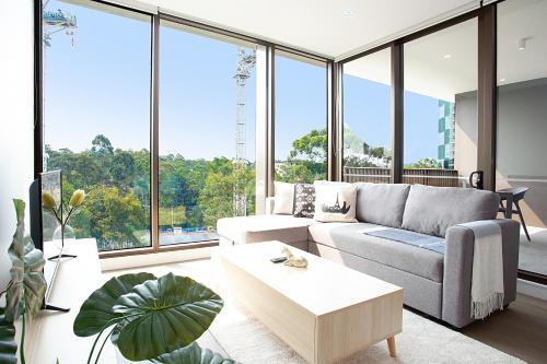 Designer Apartment With Balcony In Quiet Suburb