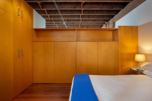 Warehouse Apartment With Balcony In Trendy Area