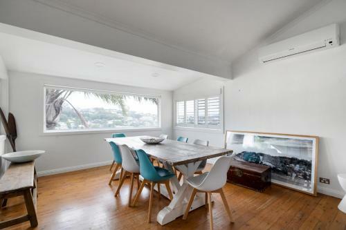 Stylish Beach Home // Moments From Water