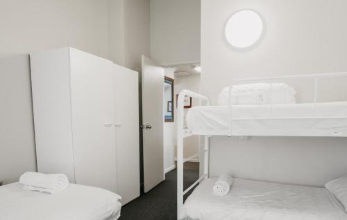 Very Nice 2-bedroom Apartment #4