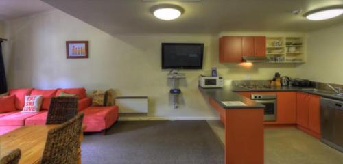Very Nice 2-bedroom Apartment #4