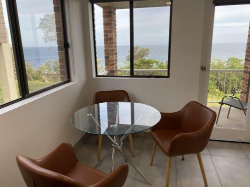 67 South Pacific Crescent - Apartment 3