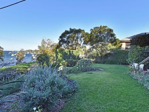 Wangi Waterfront Delight 4br Waterfront Reserve Home