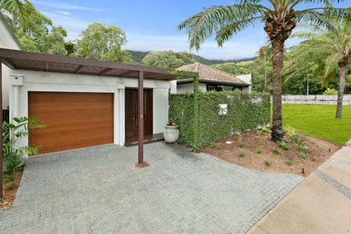 Esprit 9 Luxury Retreat