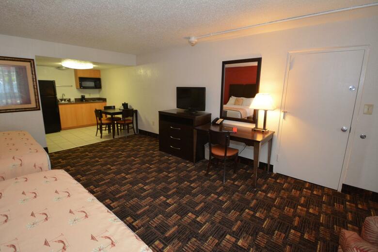 Hotel Sirata Beach Resort