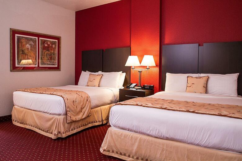 Hotel Sirata Beach Resort