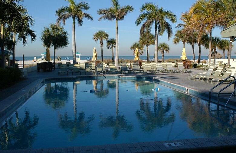 Hotel Sirata Beach Resort