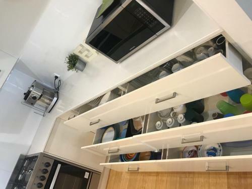 15 Esprit Drive - Rainbow Shores, Gorgeous, Modern Beach House