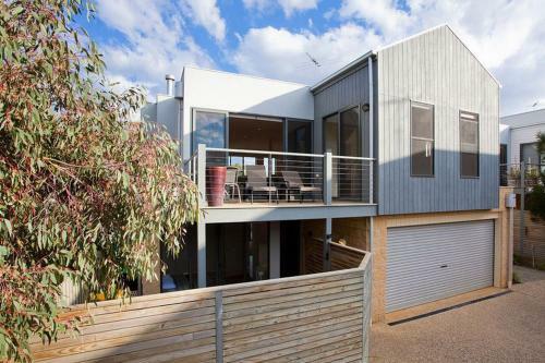 Great Ocean Retreat 5-7