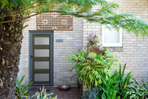 Blissful Bannister Retreat