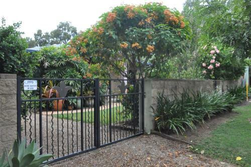 Stunning Magnetic Island Home,private, Large Pool,adults Only