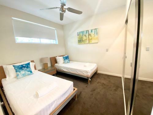 Absolute Beachfront - Cabarita Beach - Ocean Views - 3 Bed Apartment