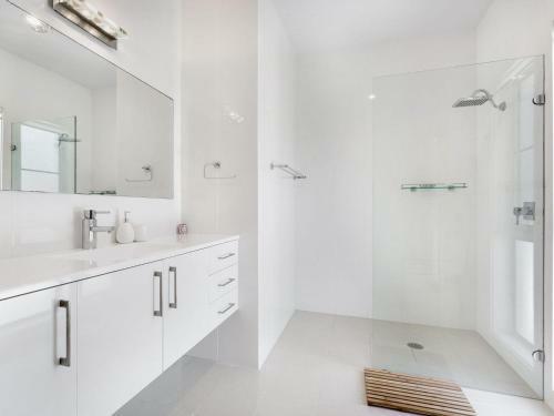 Living The Dream @ Corlette