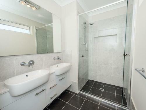 Seabreeze At Corlette