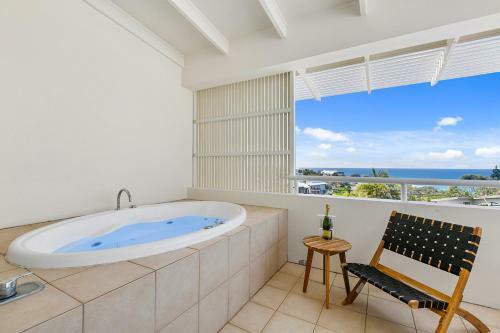 Silver, Sunrise Beach