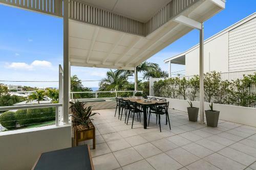 Silver, Sunrise Beach