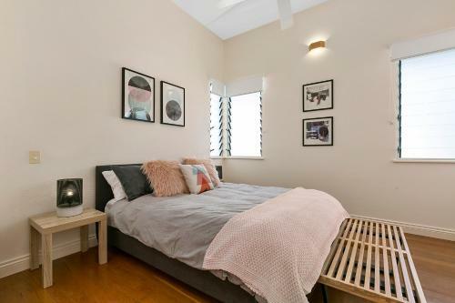 Silver, Sunrise Beach