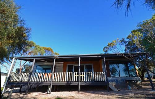 Cdc-625 Beach House Incl.rear 2br Studio