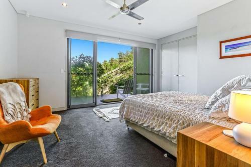 Seclusion By The Sea, Castaways Beach
