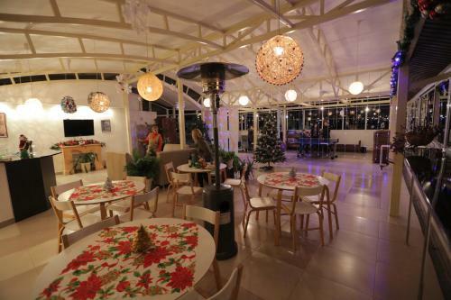Posada Aristokrat Hotel
