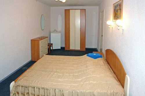 Kotorosl Hotel