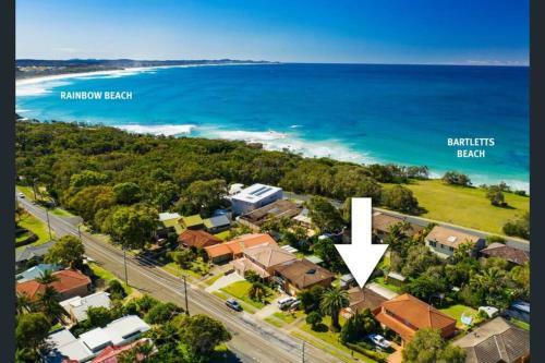 Bonny Getaway - Walk To 4 Beaches