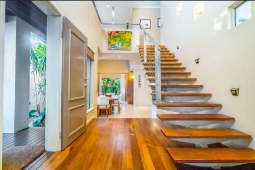Villa Resort Living With Private Pool Sleeps 8