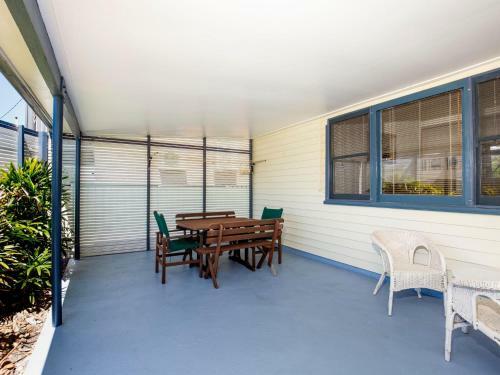 Quay Haven I Pet Friendly I Directly Opposite Beach