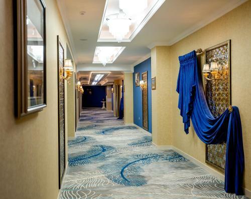 Hotel Mariana Trench