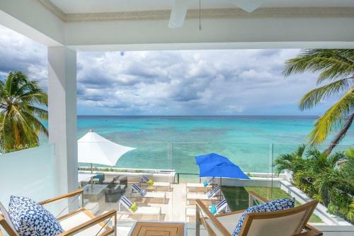 Fitts Villa Sleeps 10 With Pool And Air Con