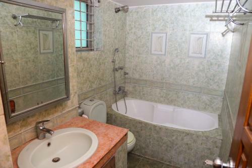 Hostal Maya Service Apt Guest House