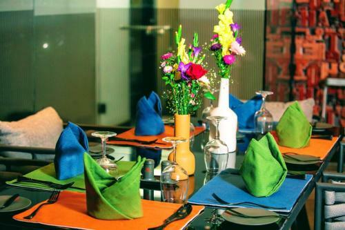 Hotel Omni Residency