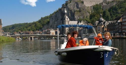 Charmant Chalet Dans Un Domaine Bois�