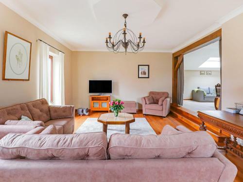 Welcoming Apartment In Borgloon Near Forest