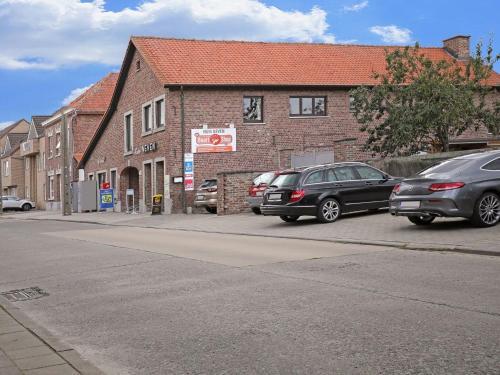 Welcoming Apartment In Borgloon Near Forest