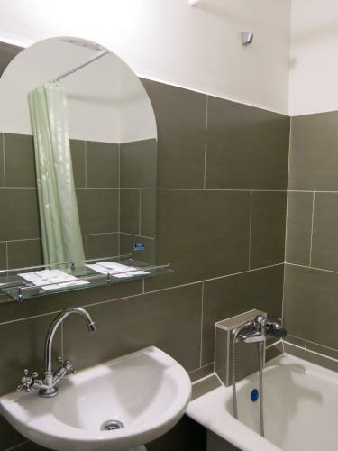 Ramn Hotel