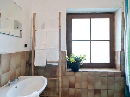 Simplistic Cottage In Nadrin With Garden