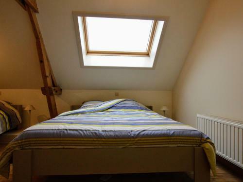 Spacious Holiday Home With Pond In Poperinge