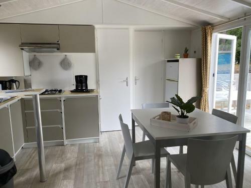 Comfy Chalet With Microwave, Antwerp At Just 39km