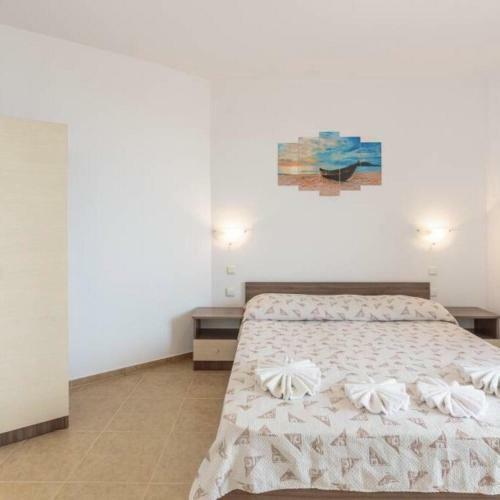 Charming 1-bed Apartment In Aheloy