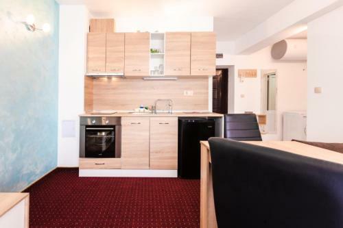 Hostal Guest House Theona